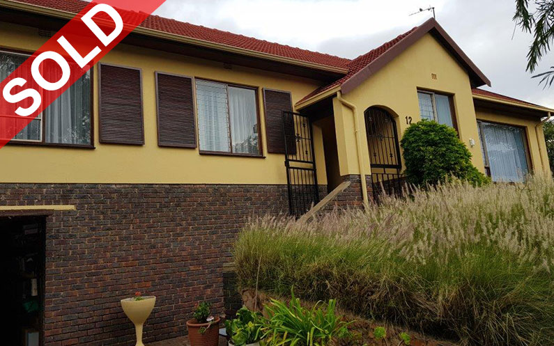 QUELLERINA, ROODEPOORT THREE BEDROOM HOME, FURNITURE, APPLIANCES, JEWELLERY AND VEHICLES