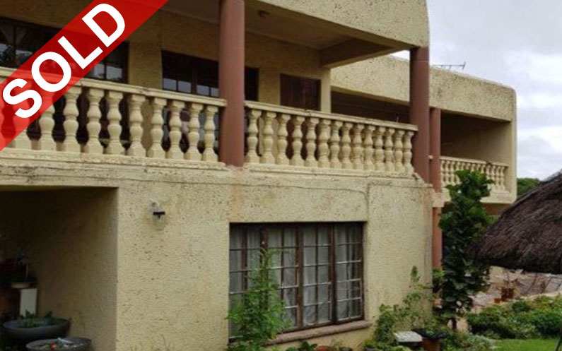 BUCCLEUCH, SANDTON HOME WITH INCOME PRODUCING COTTAGE AND FLATLETS WITH MONTHLY GROSS INCOME OF R31 500-00