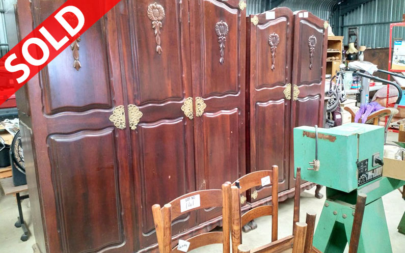 AUCTION SALE OF SECTION OF QUALITY OF HOUSEHOLD FURNITURE, APPLIANCES, PAINTINGS, GEARBOXES, GEARBOX HOUSINGS, MOTOR VEHICLES, ETC