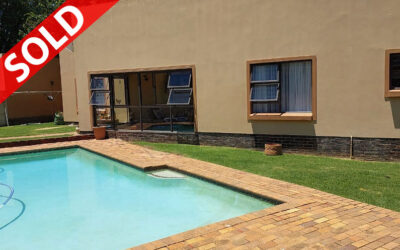 FARRARMERE THREE BEDROOM HOME WITH COTTAGE AND POOL