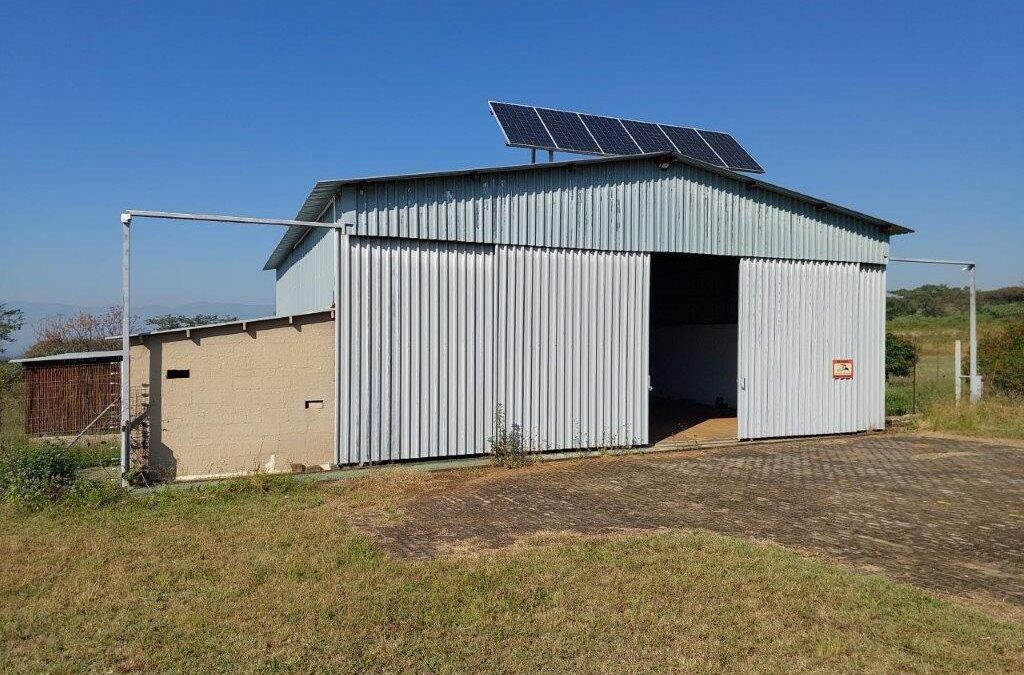 BARBERTON PYRAMID AIRFIELD – A HANGAR, VACANT STAND AND JORA UA2 AIRCRAFT